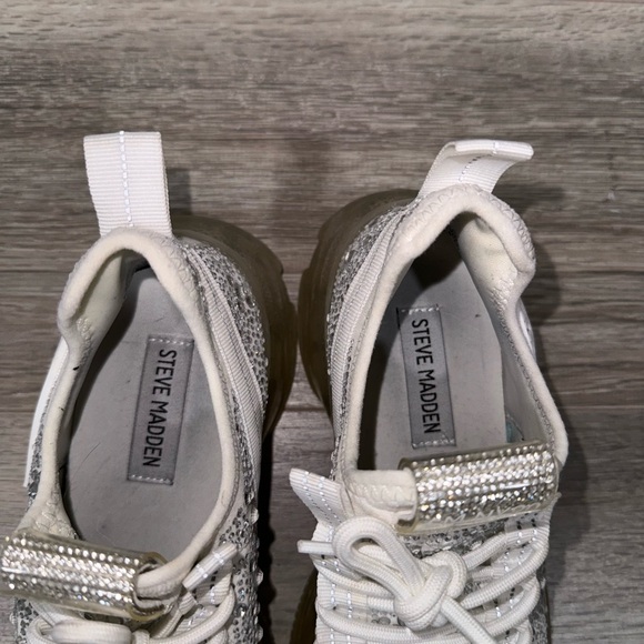 Steve Madden Maxima- R Lace Up Sneaker - Picture 5 of 9